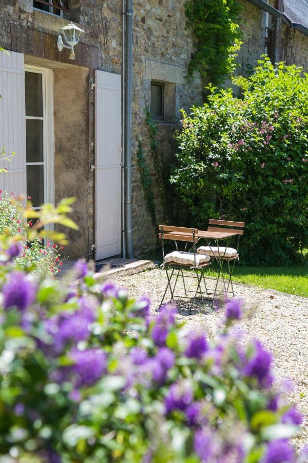 Les Dames De Nage Bed and Breakfast Grand-Champ Exteriör bild