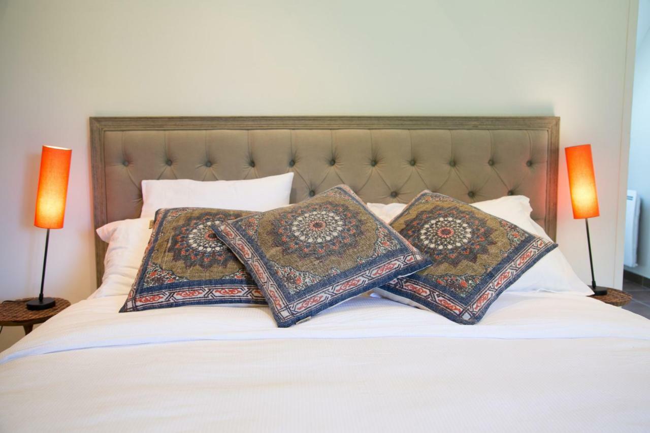 Les Dames De Nage Bed and Breakfast Grand-Champ Exteriör bild